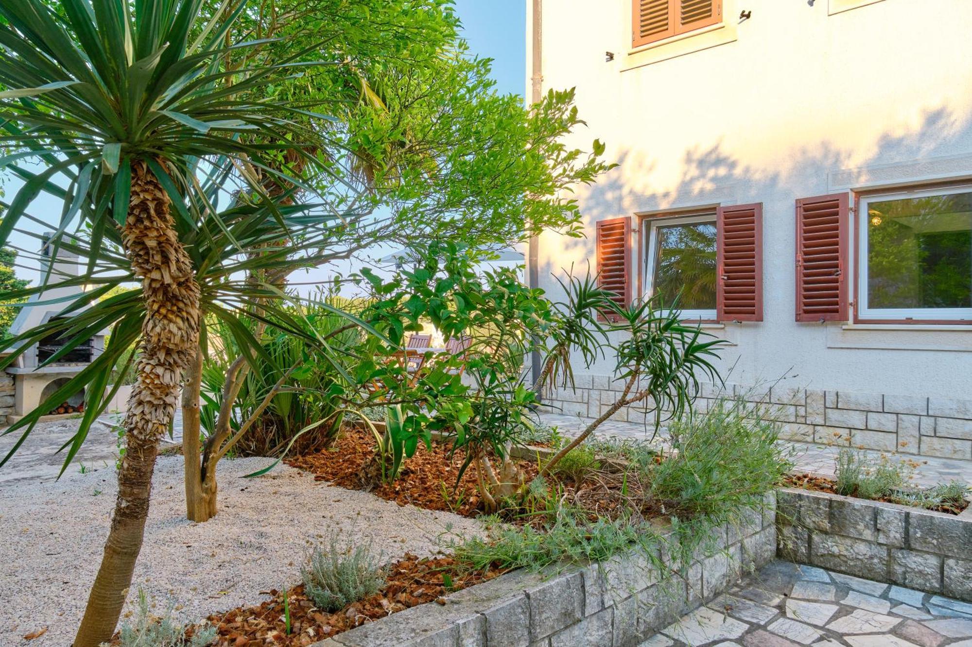 Apartment Pepermint - Iqm Destination Quality Veli Lošinj Kültér fotó
